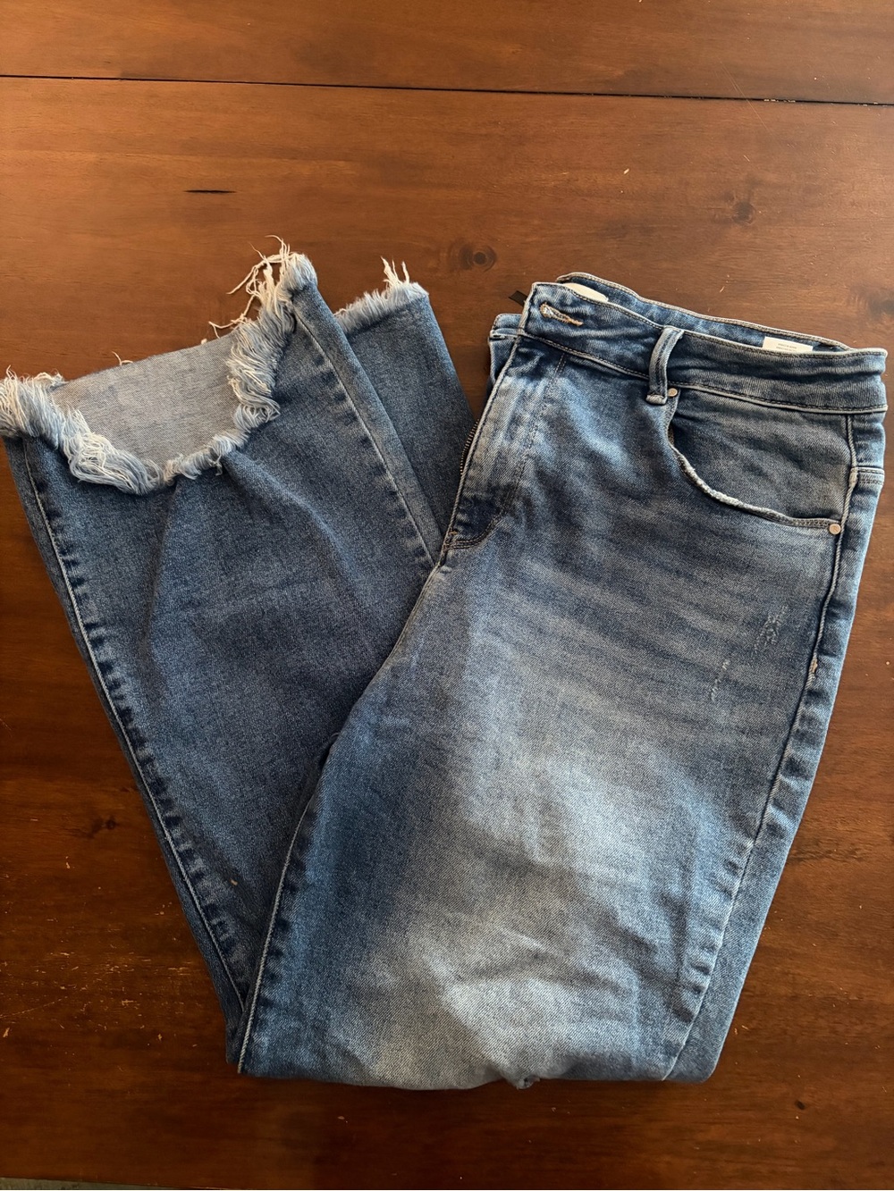 Women’s Blue Frayed Hem Risen Jeans